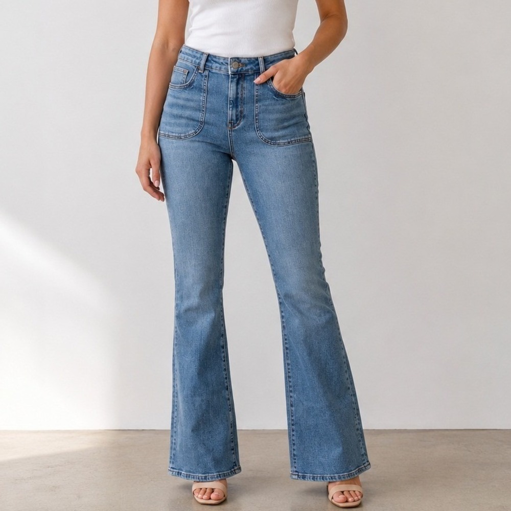 Pilcro Anthropologie Low-Rise Icon Flare Jeans 30 Boho Streetwear